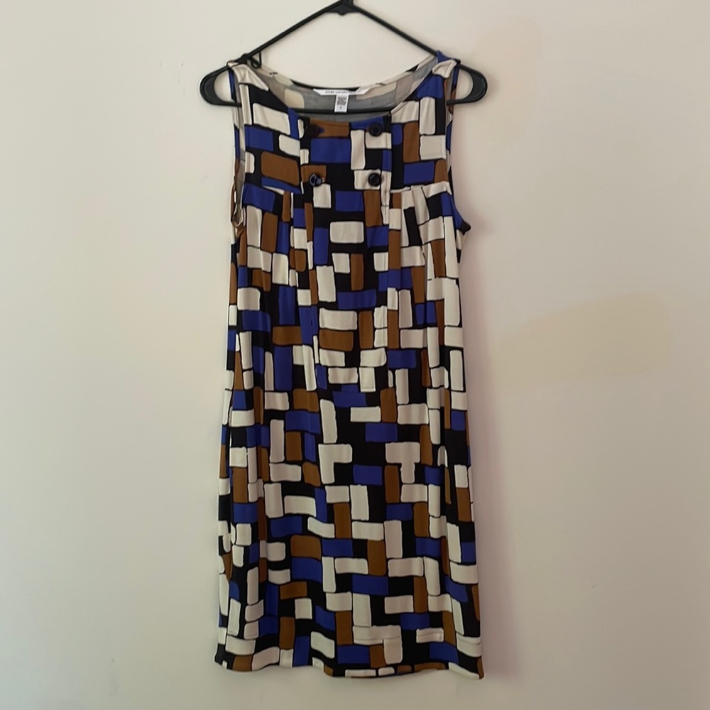 Diane Von Fursteberg 100% Silk Dress